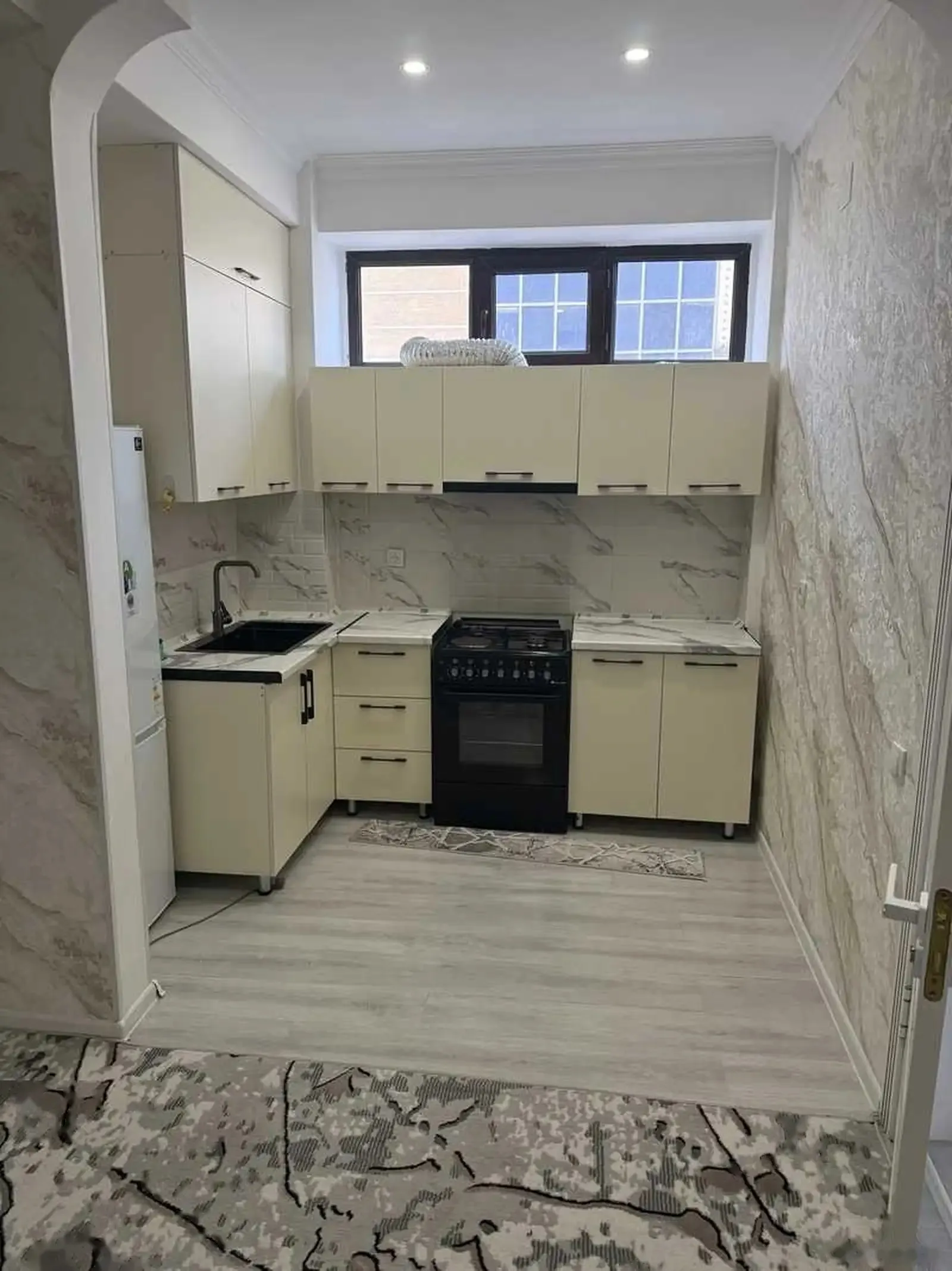 3-комн. квартира, 9 этаж, 125м², Аэрапорт