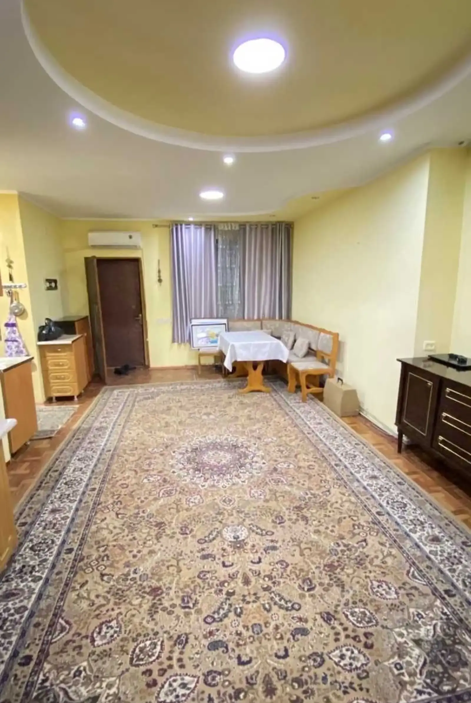 3-комн. квартира, 1 этаж, 75м², шохмансур