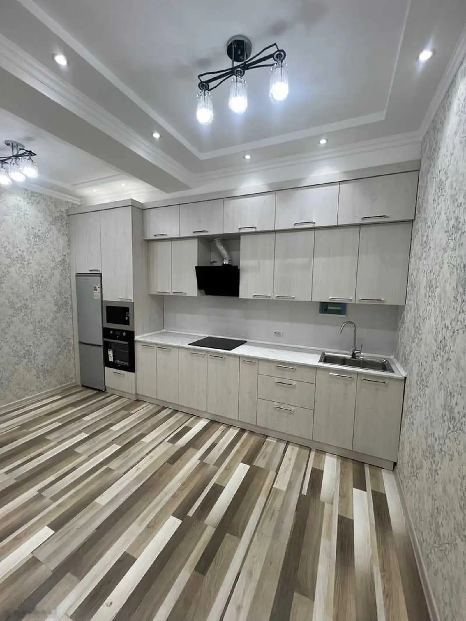 2-комн. квартира, 4 этаж, 100м², казинои саидшо б