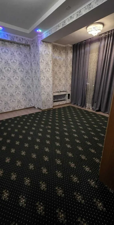 2-комн. квартира, 12 этаж, 60м², 102мкр