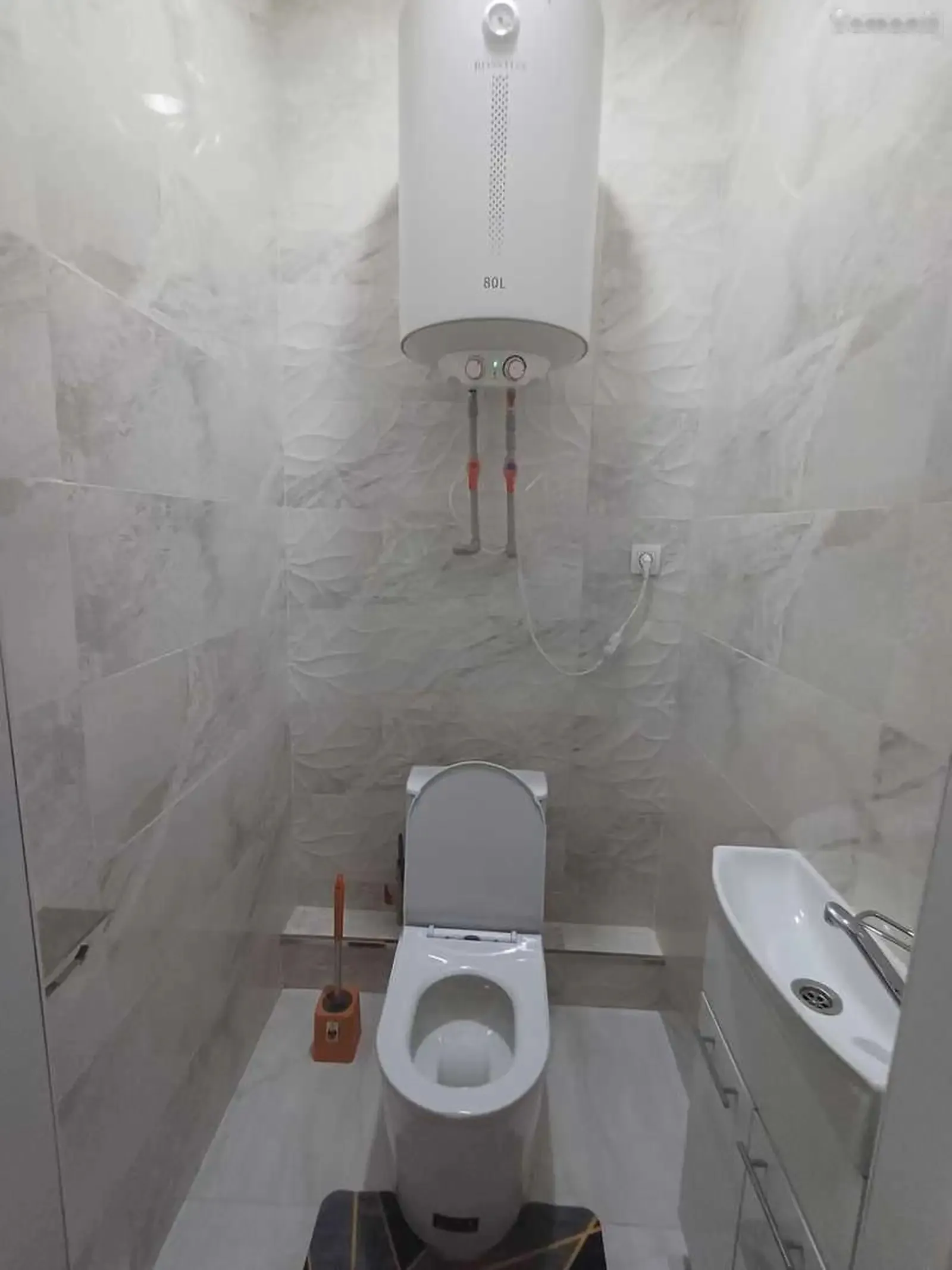 2-комн. квартира, 10 этаж, 70м², Овир