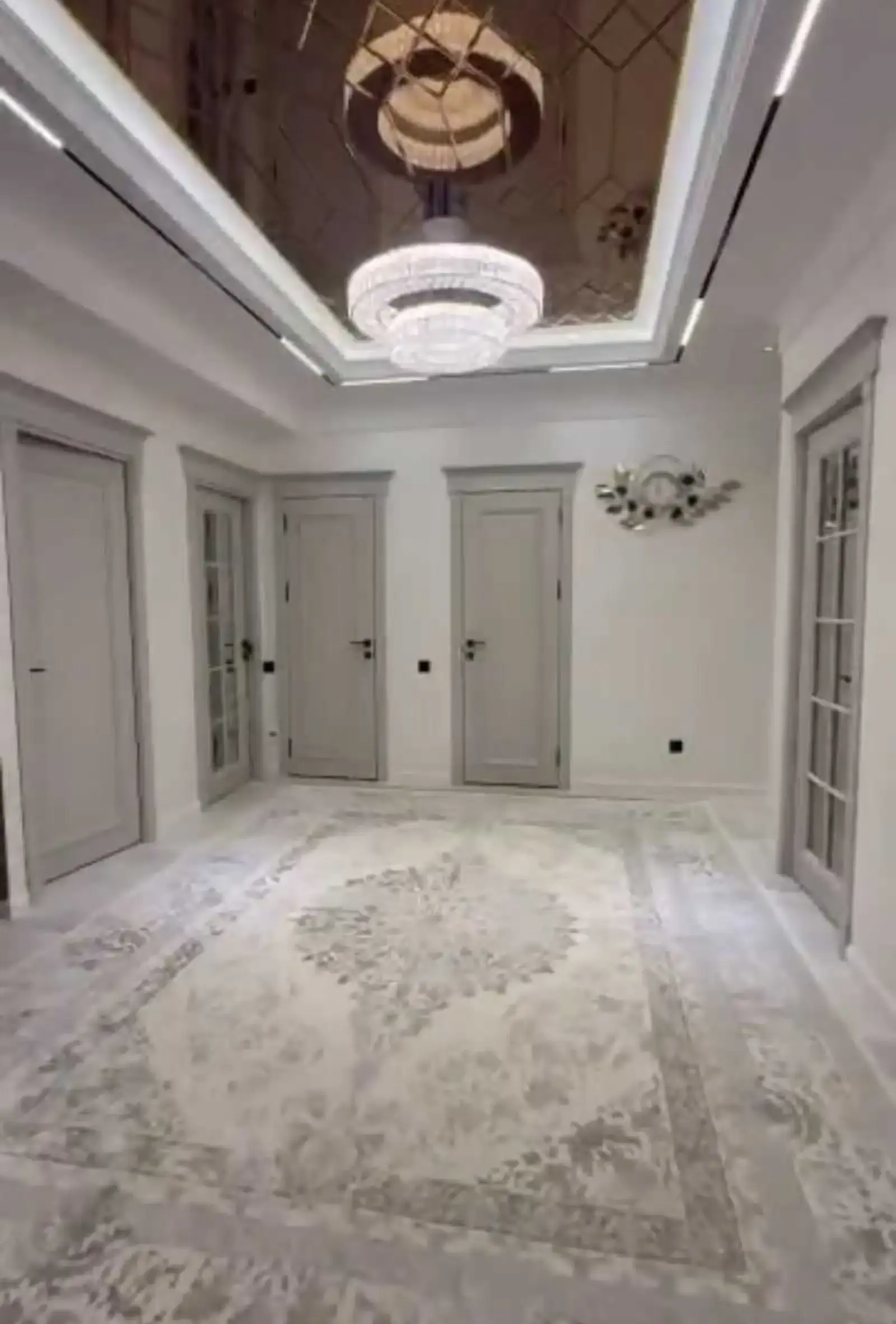 3-комн. квартира, 11 этаж, 105м², И. Сомонӣ