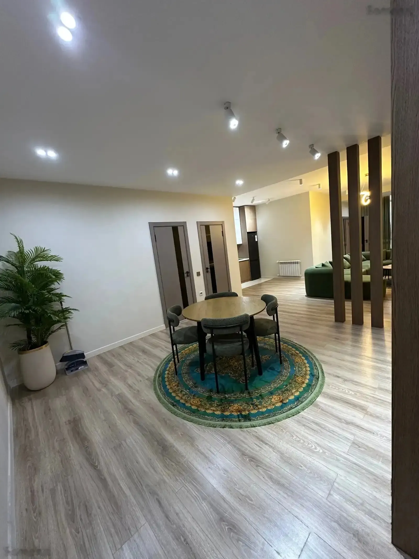 1-комн. квартира, 12 этаж, 80 м², Мирзо Турсунзода 11, Овир главный