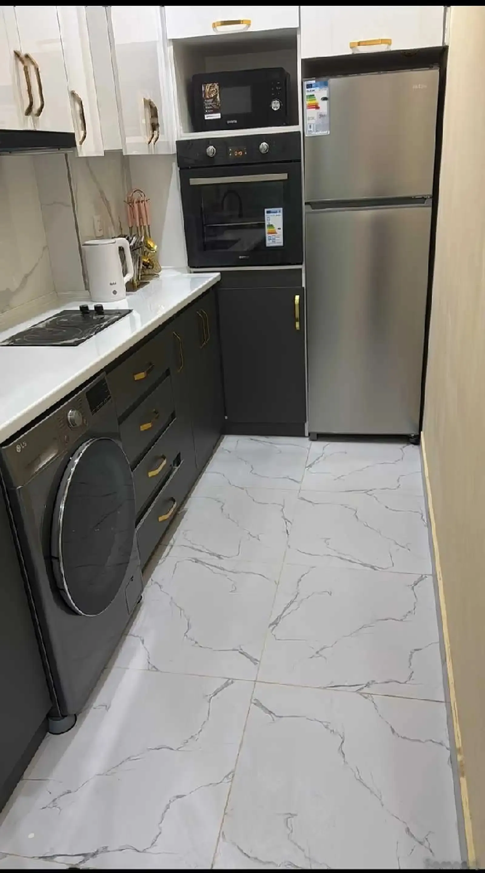 2-комн. квартира, 13 этаж, 60м², Шохмансур