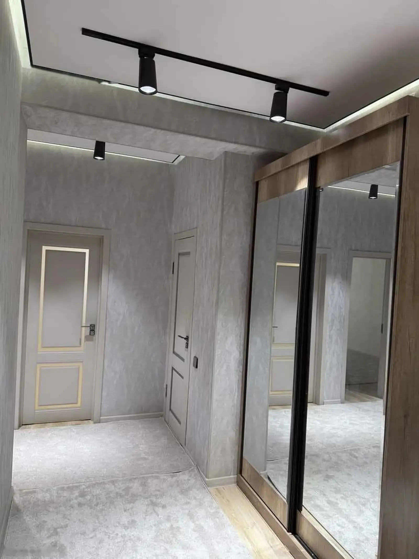 3-комн. квартира, 14 этаж, 110м², ОВИР