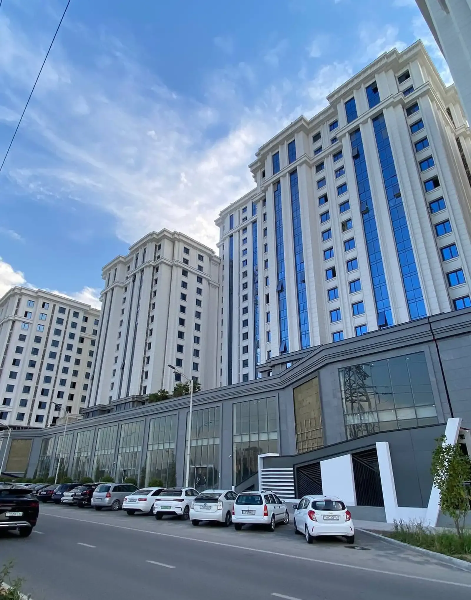 2-комн. квартира, 11 этаж, 63 м², Фирдавси