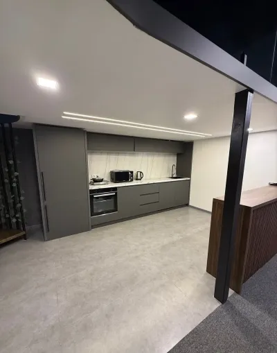 Помещение под свободное назначение, 635м², Ул. Айни, Гостиница Хилтон