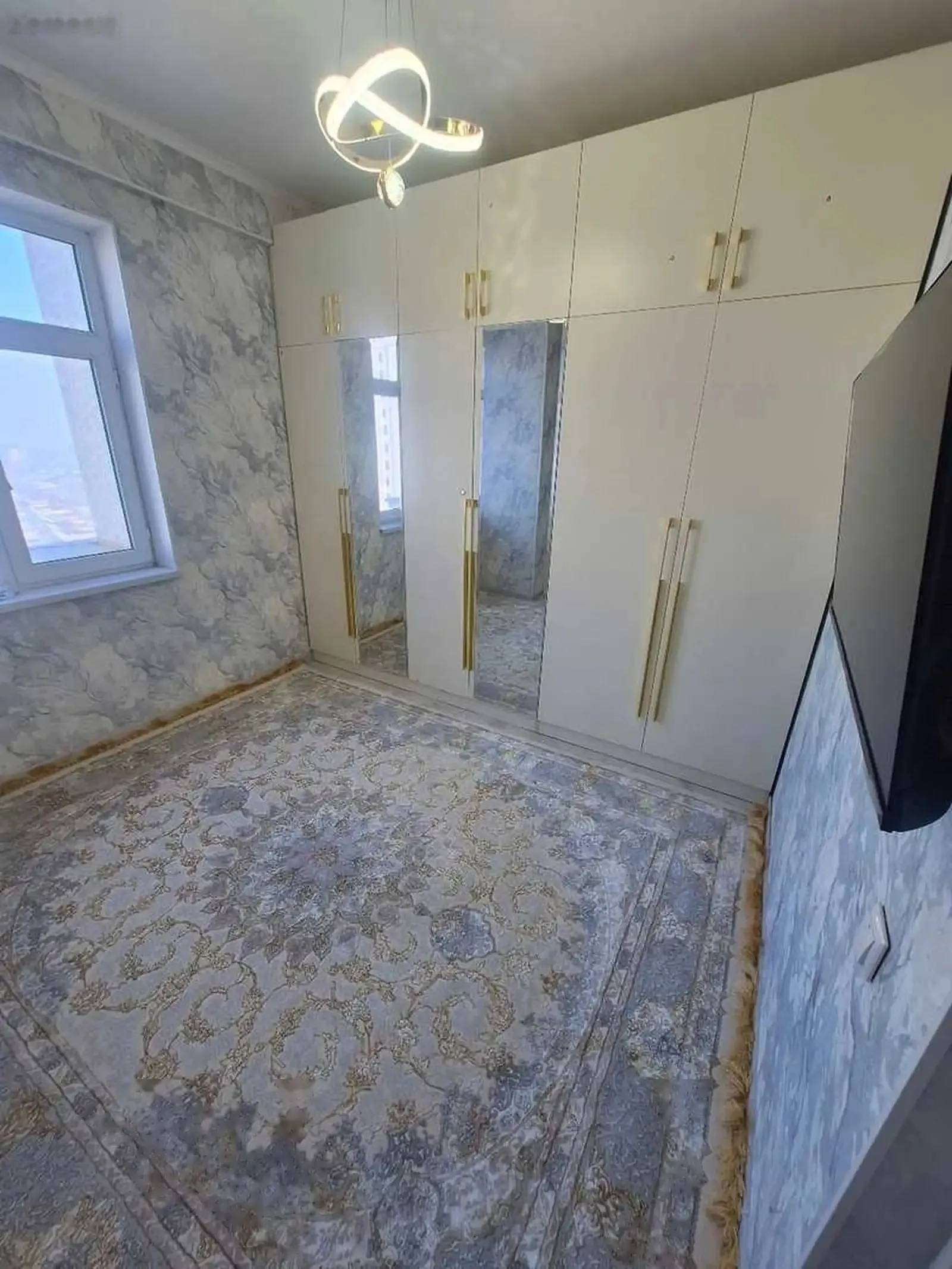 2-комн. квартира, 12 этаж, 60м², Чорохаи Чал Чам