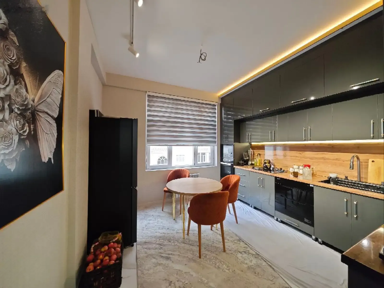 3-комн. квартира, 7 этаж, 117 м², Сомони