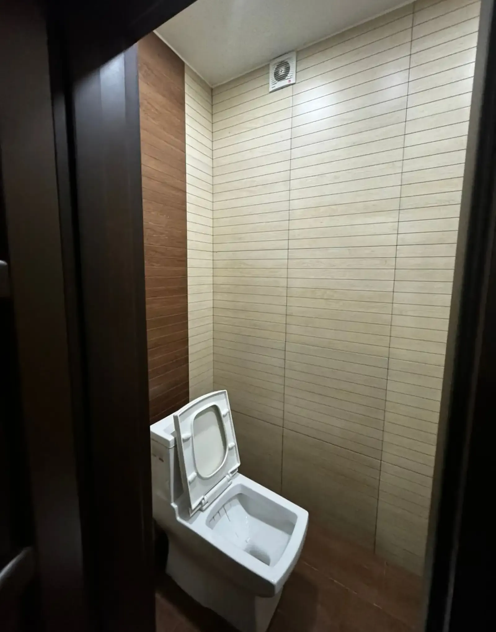 3-комн. квартира, 3 этаж, 102м², Рестарании Шаҳри сабз