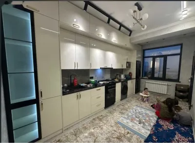 3-комн. квартира, 6 этаж, 87м², ВАДАНАСОС ПУШТИ БИНОИ DODOPIZZA