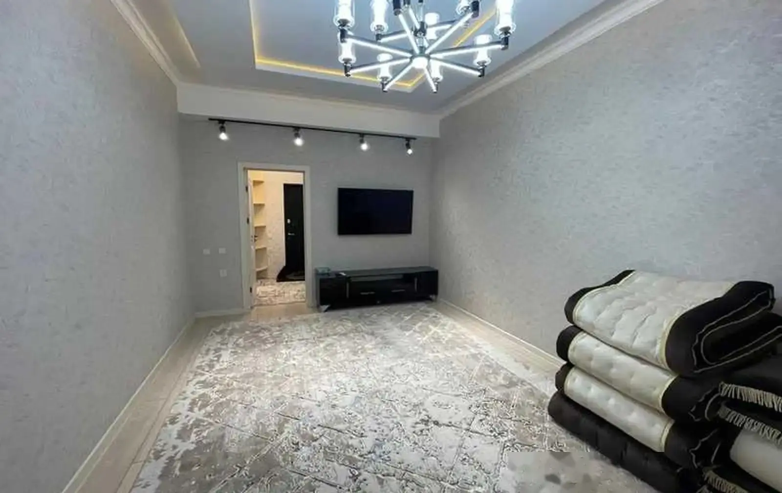 3-комн. квартира, 5 этаж, 100м², Шохмансур