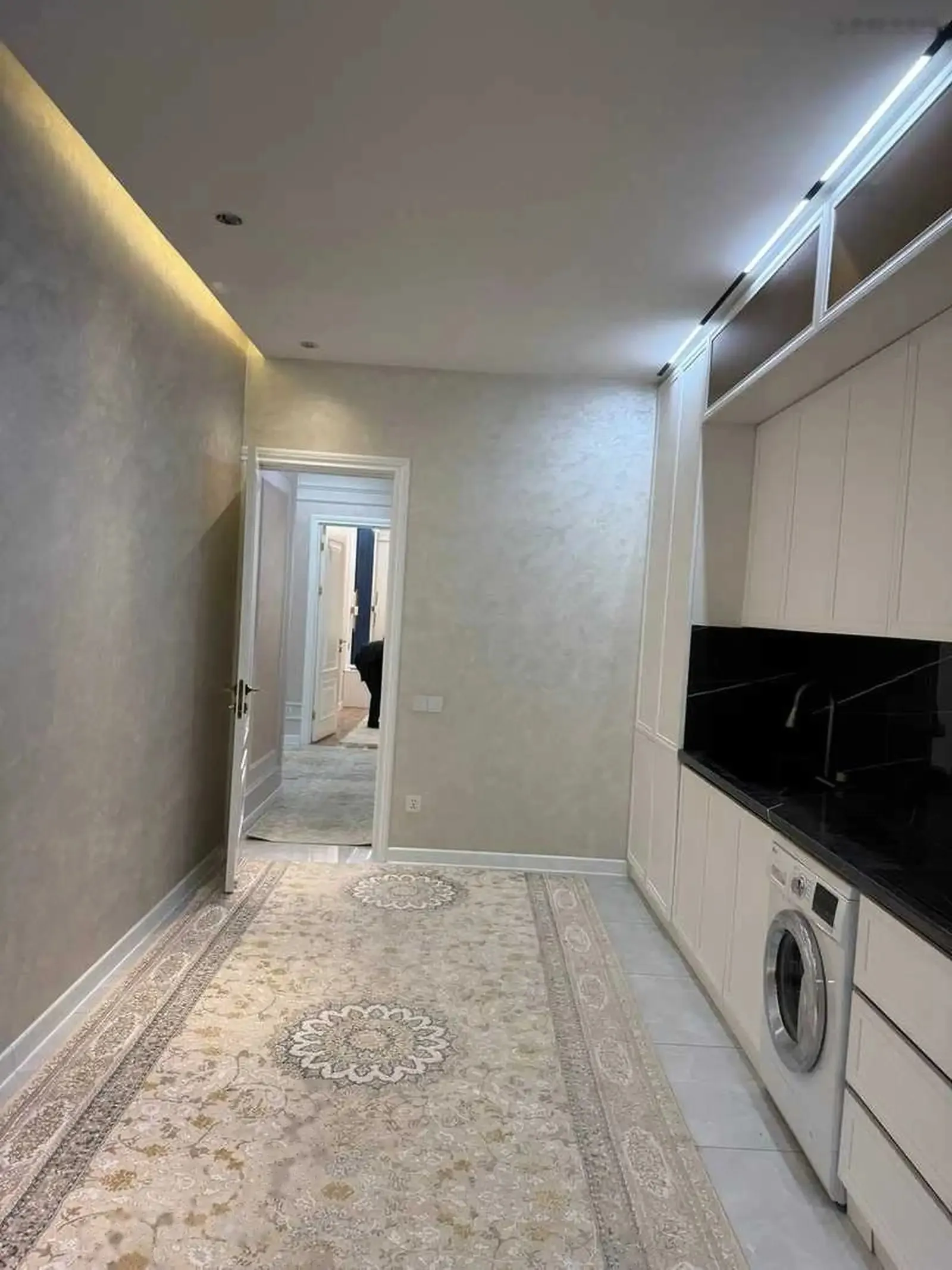 3-комн. квартира, 13 этаж, 130м², Овир