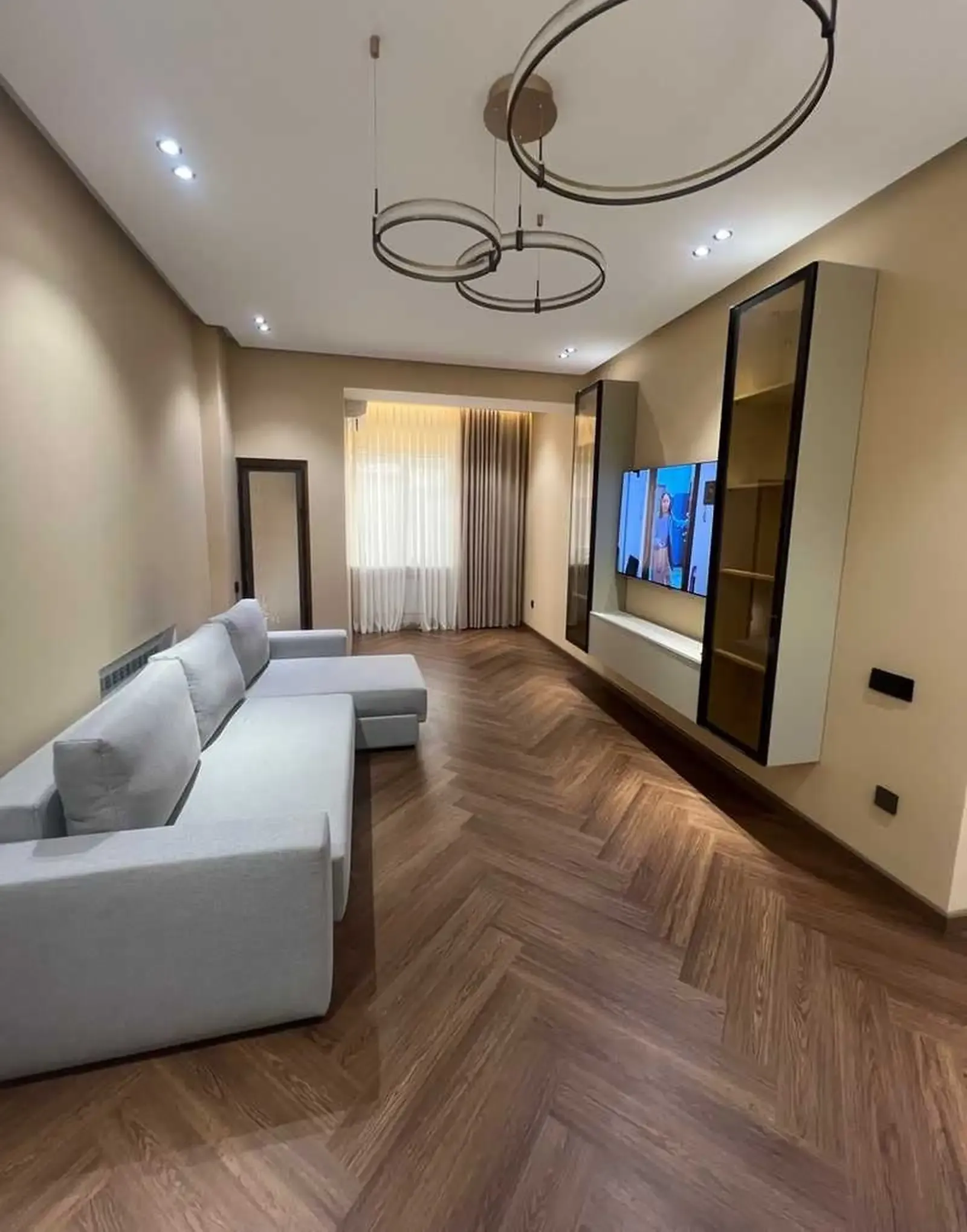 2-комн. квартира, 14 этаж, 72м², 82 мкр