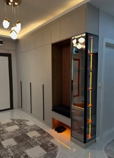 Шкаф для прихожей