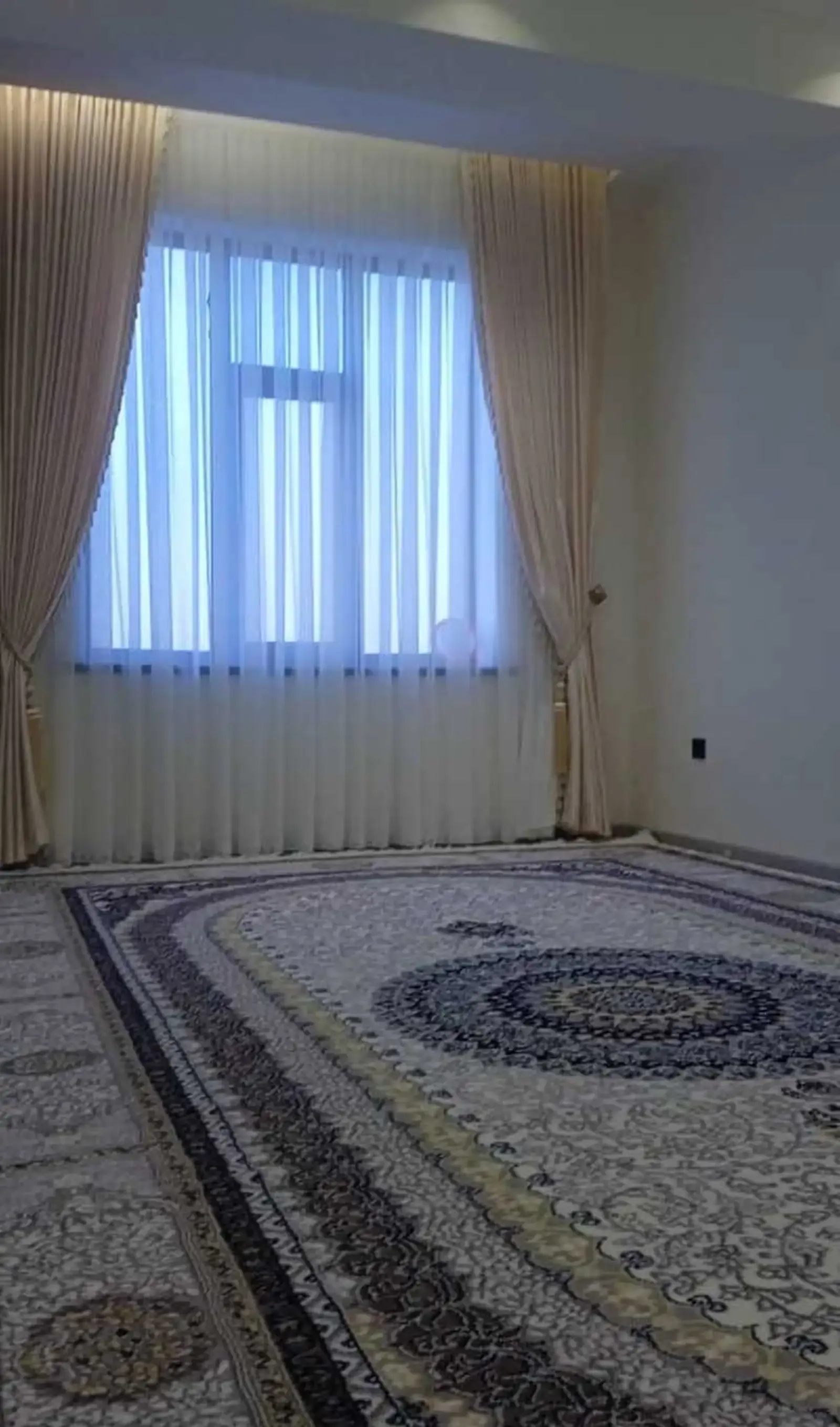 2-комн. квартира, 14 этаж, 65м², 4 домаи гардиши