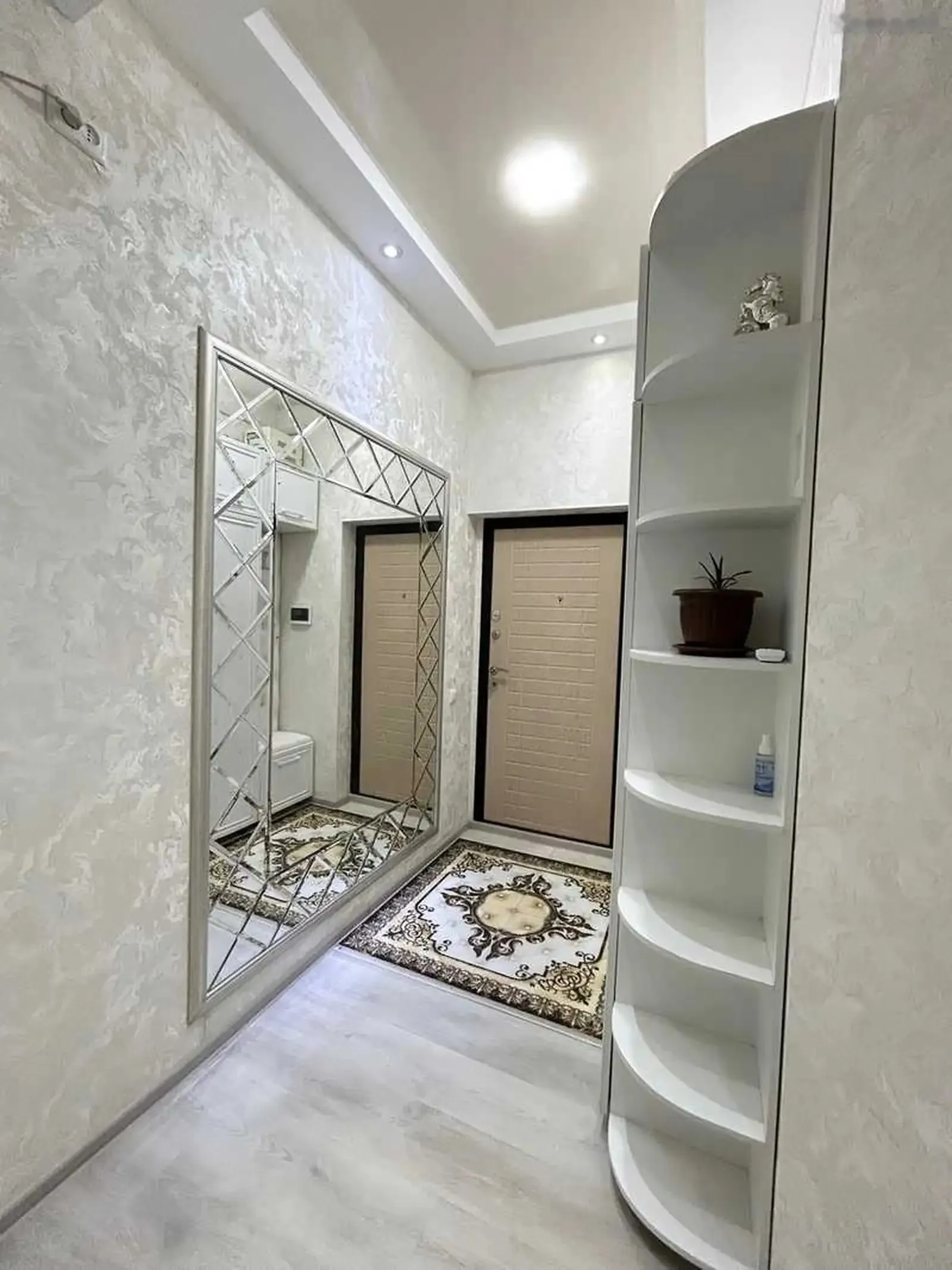 2-комн. квартира, 14 этаж, 75м², 8 март