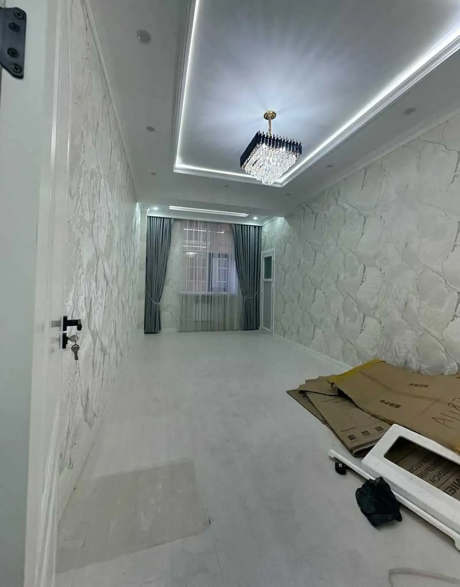 3-комн. квартира, 10 этаж, 100м², Голубой Экран