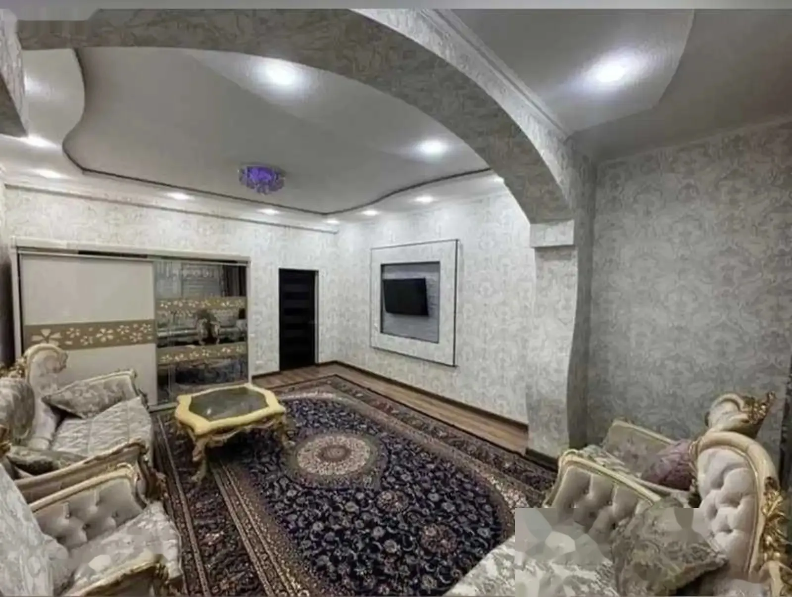 2-комн. квартира, 10 этаж, 60м², Голубой Экран