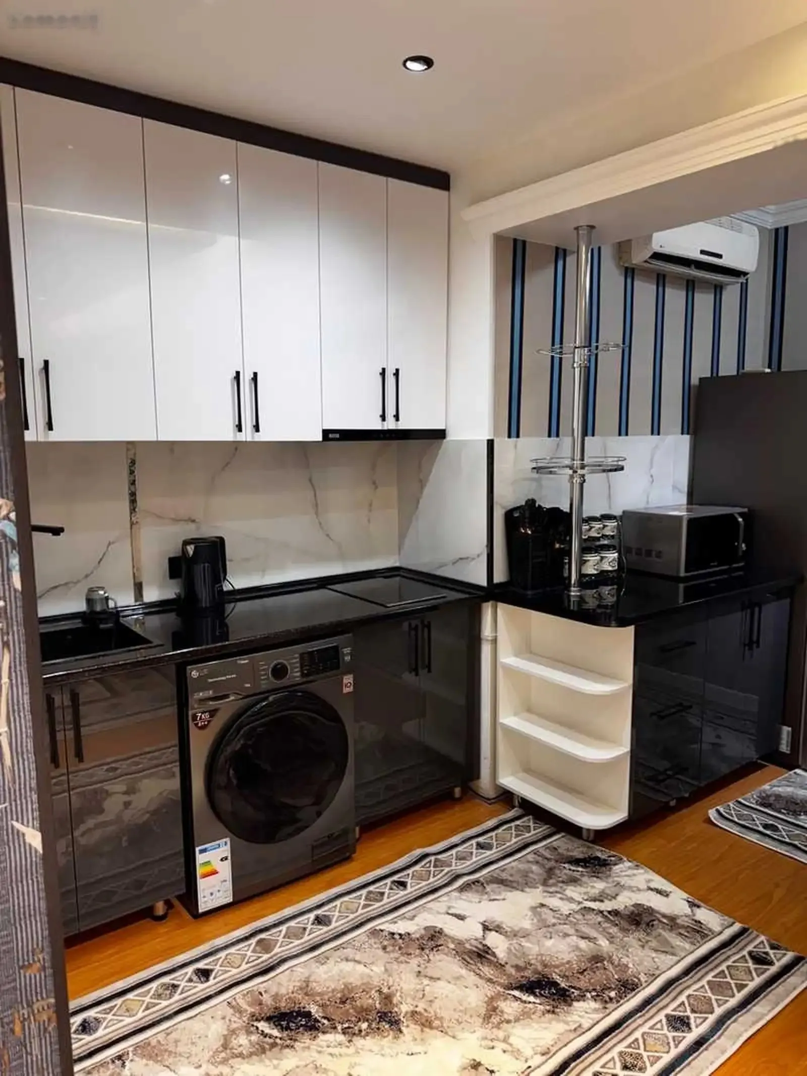 2-комн. квартира, 2 этаж, 65м², старый аэрапорт