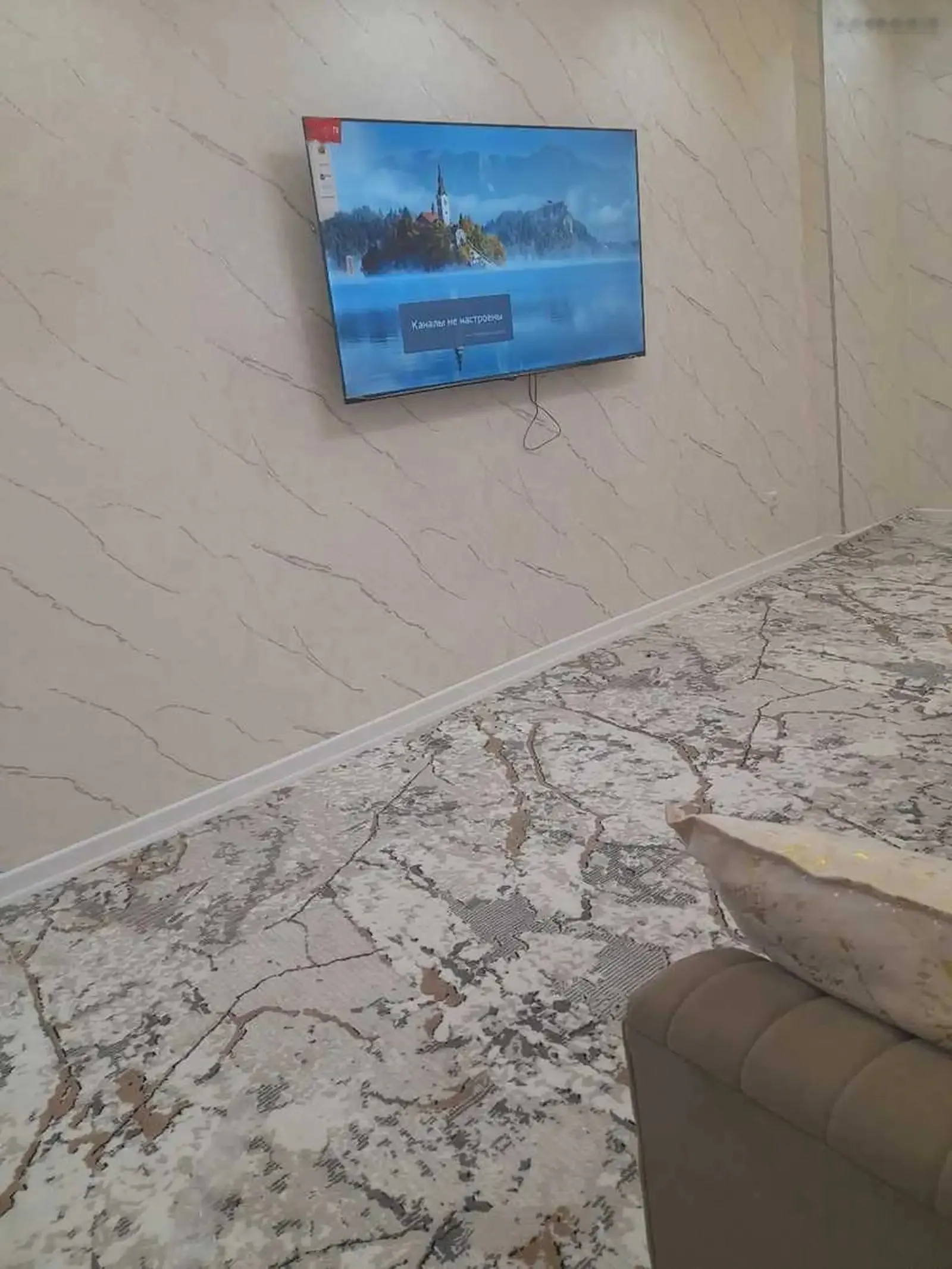 2-комн. квартира, 13 этаж, 65м², голубой экран