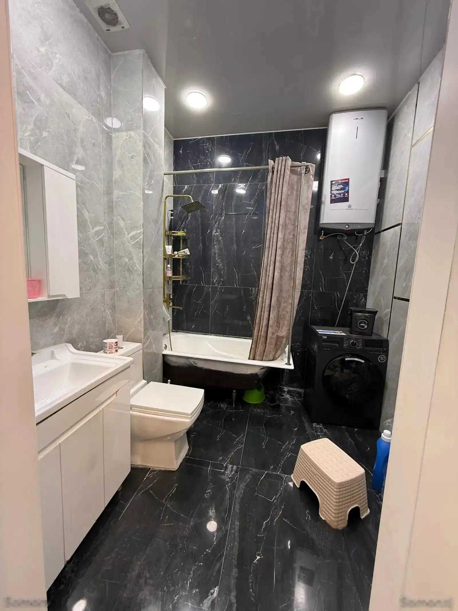 3-комн. квартира, 2 этаж, 145м², И.Сомони