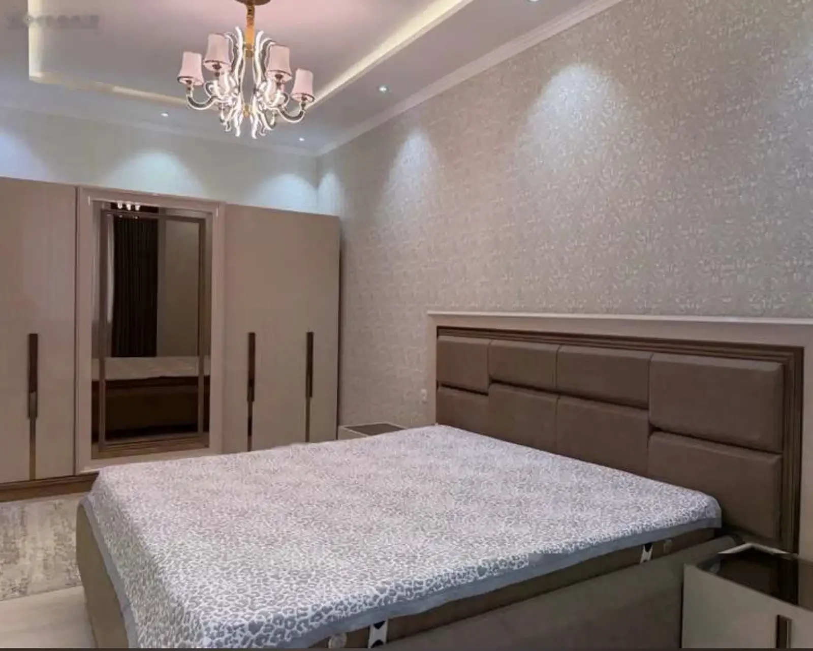 4-к квартира, 4 этаж, 120 м², Овир гранд отель