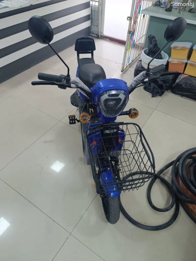 Электроный скутер