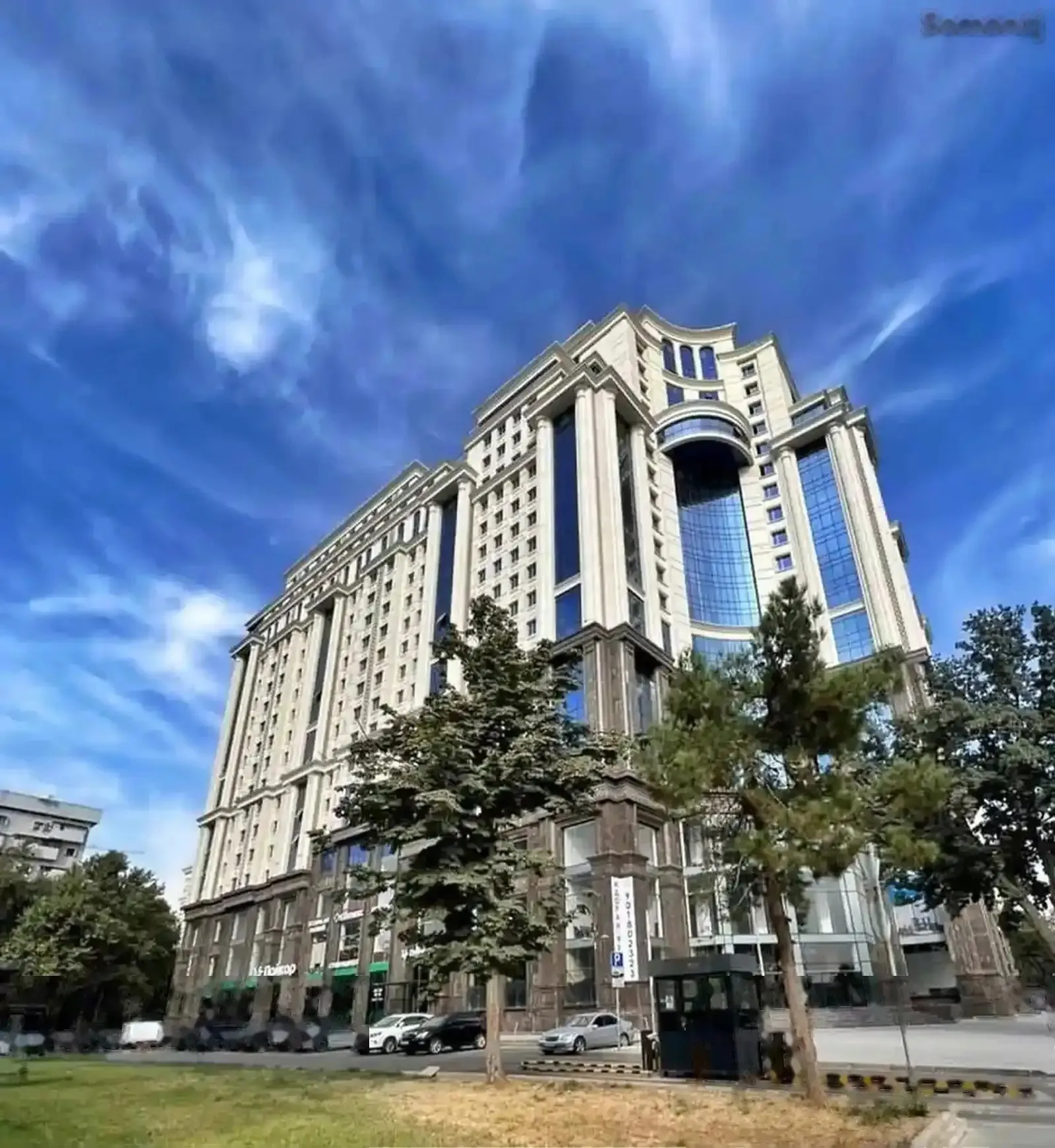3-комн. квартира, 5 этаж, 145м², И.Сомони