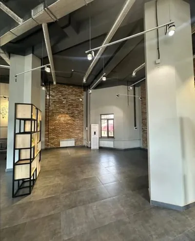 Помещение под офис, 650м², И.Сомони