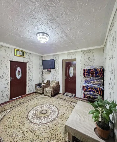 3-комн. квартира, 1 этаж, 52 м², Шохмансур 7км с зади магазин Фируз