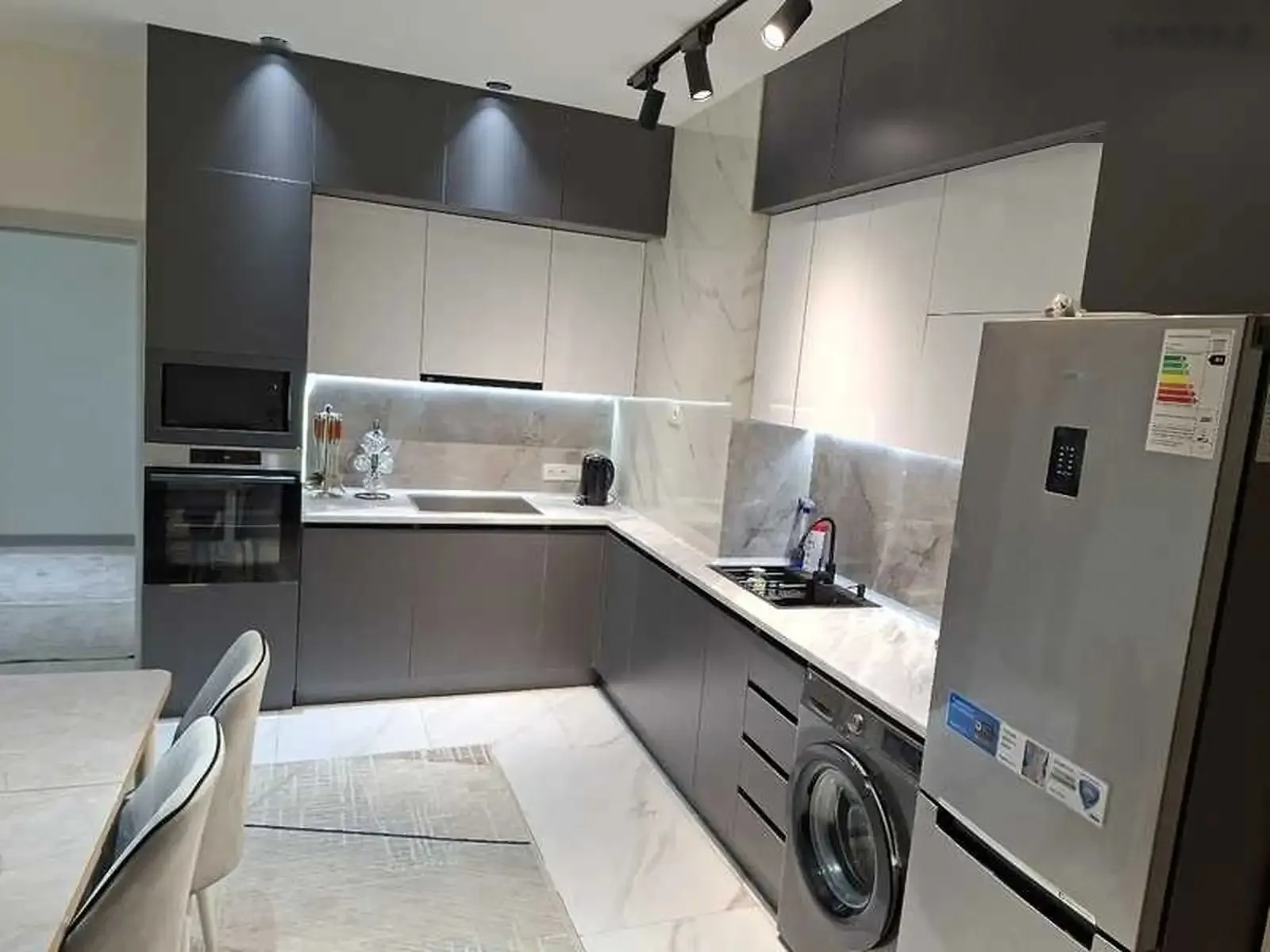 2-к квартира, 12 этаж, 80 м², Повороти Аэрапорт