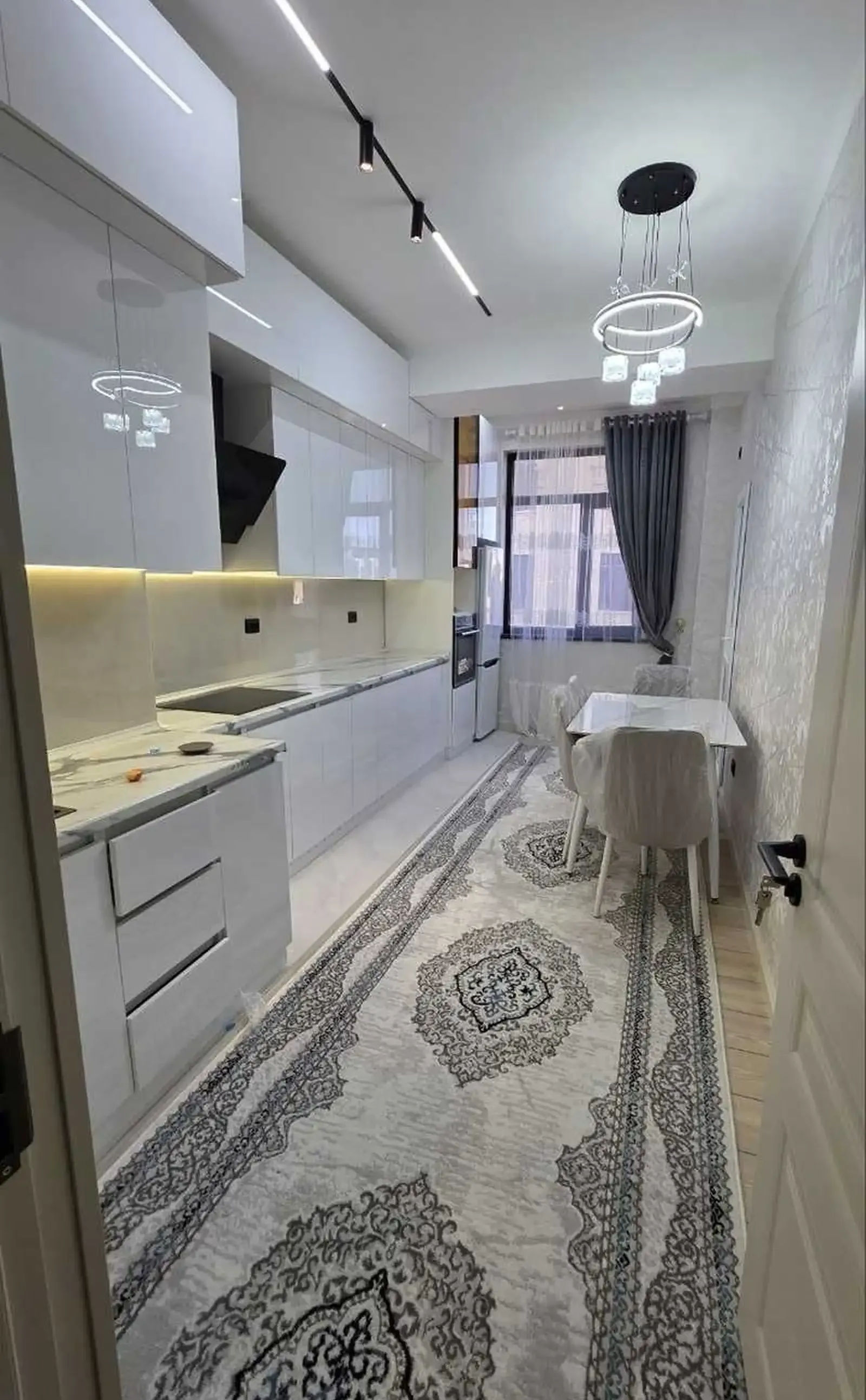 3-комн. квартира, 15 этаж, 110м², Чордома