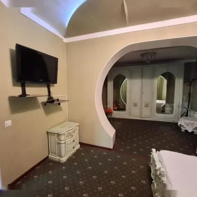 1-этажный, 6 комнатный дом, 180 м², Сомони