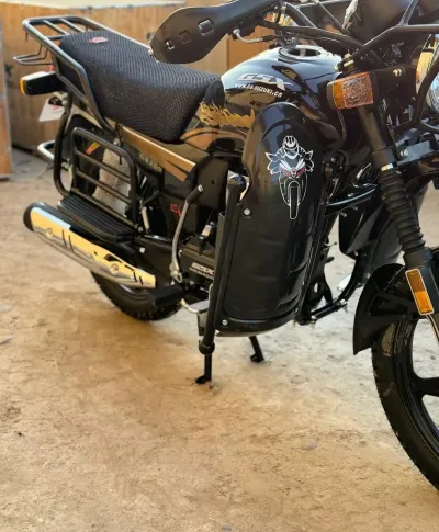 Мотоцикл GSX200