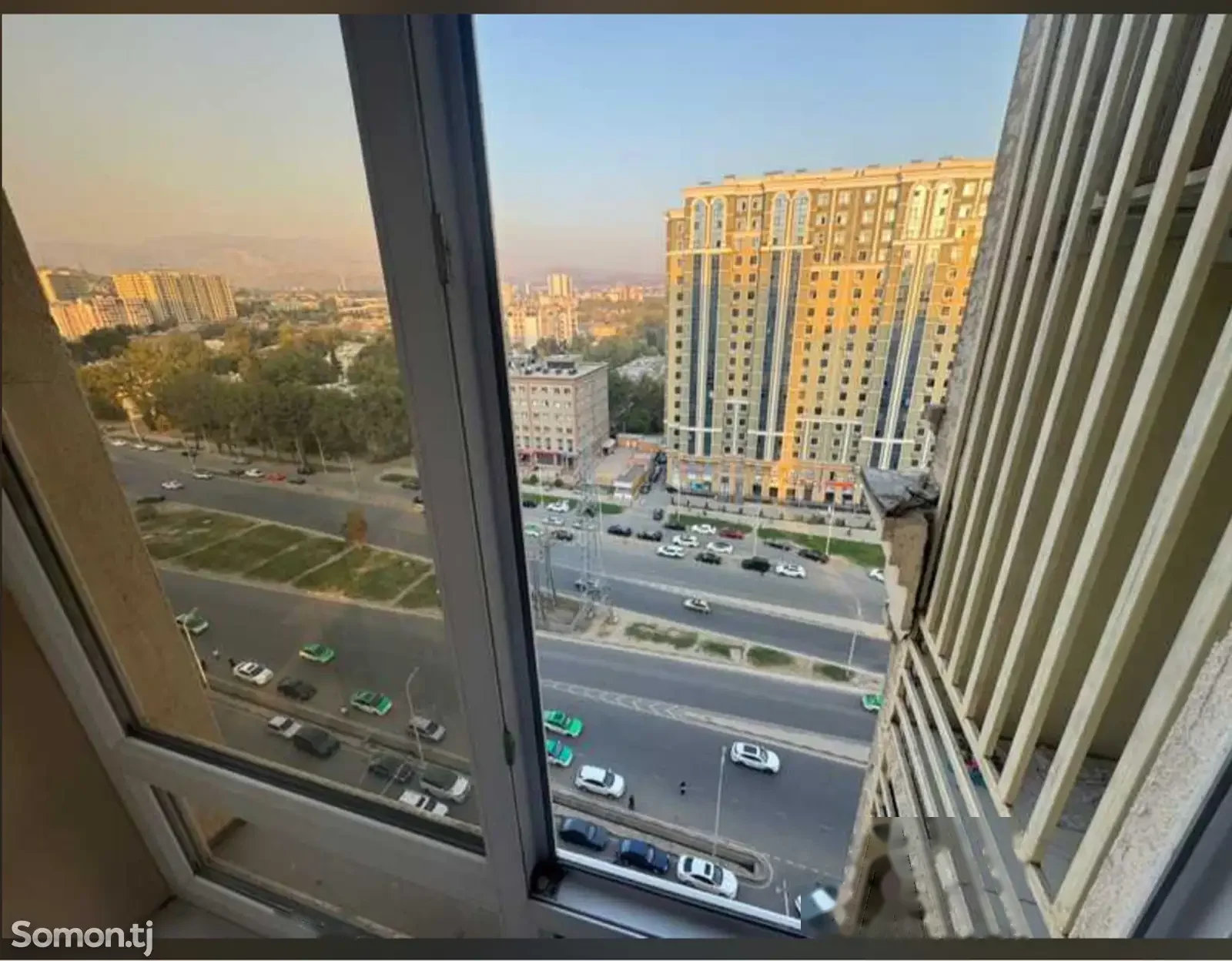 3-комн. квартира, 13 этаж, 120м², 82 мкр