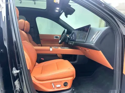 Li Auto (LiXiang) L6, 2025