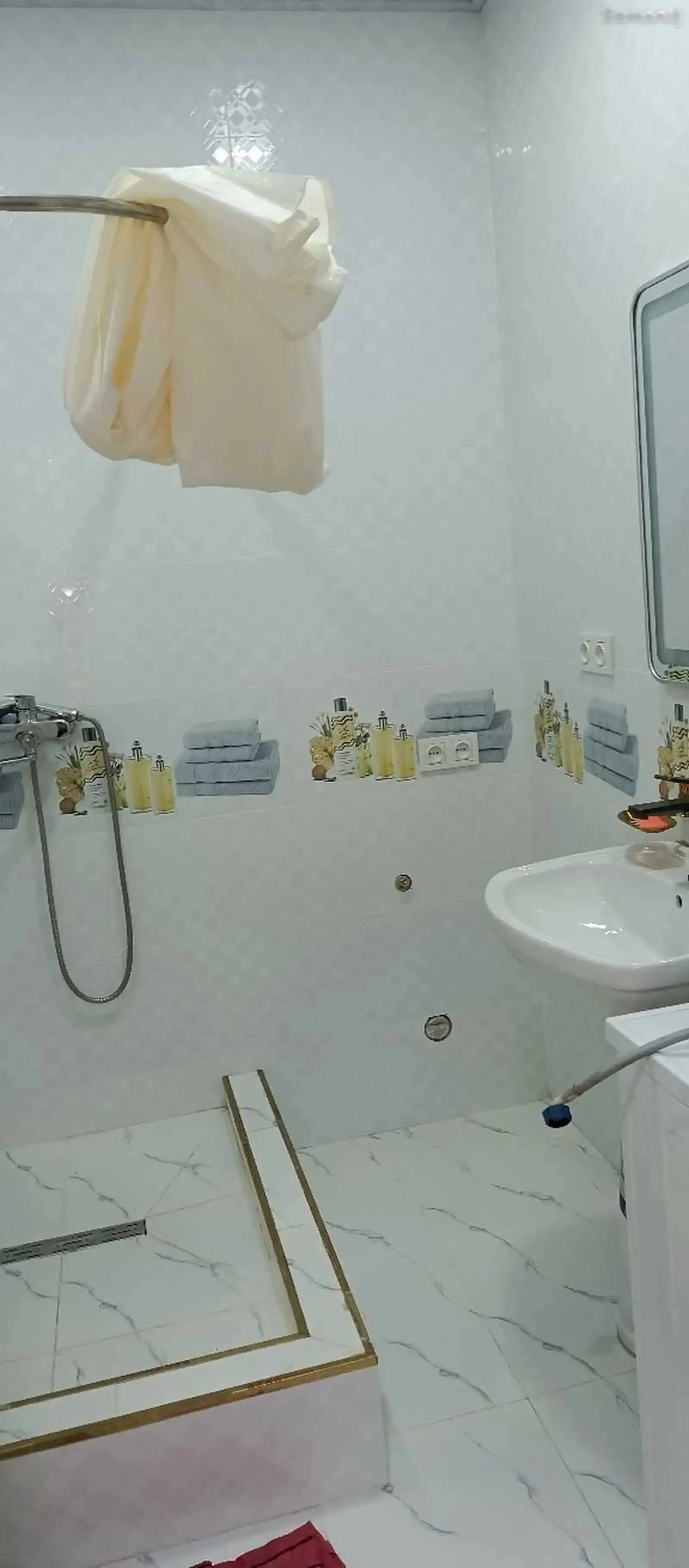 2-комн. квартира, 4 этаж, 58м², Боги ботаники