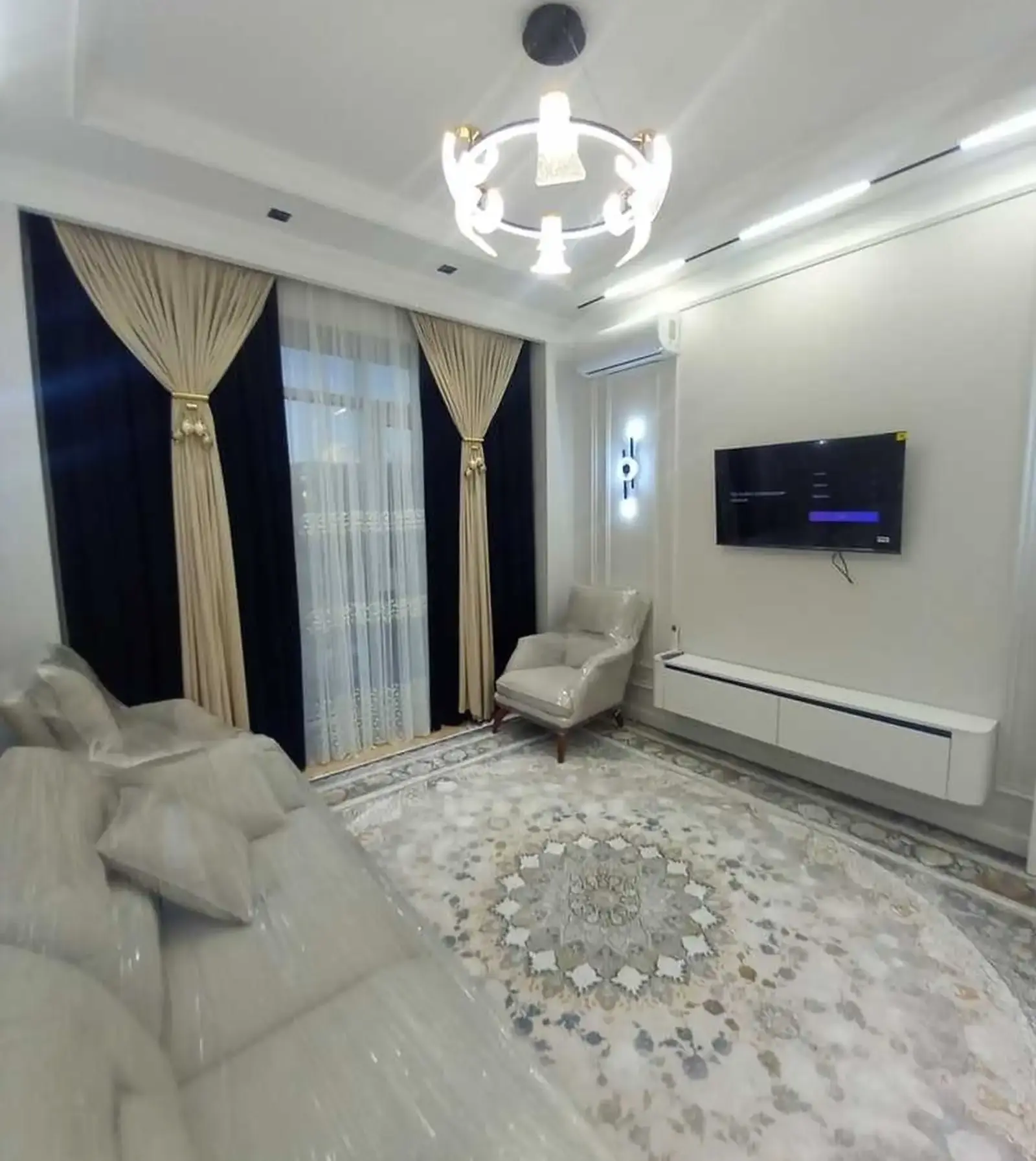 2-комн. квартира, 15 этаж, 53м², Созидание