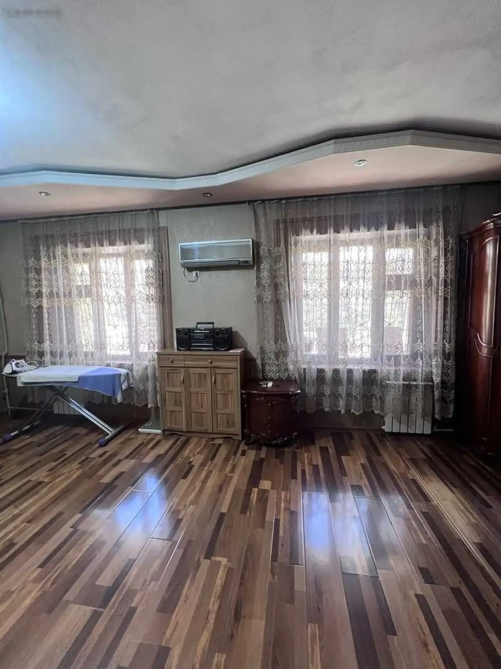 4-комн. квартира, 2 этаж, 150м², Сино, Стоматология