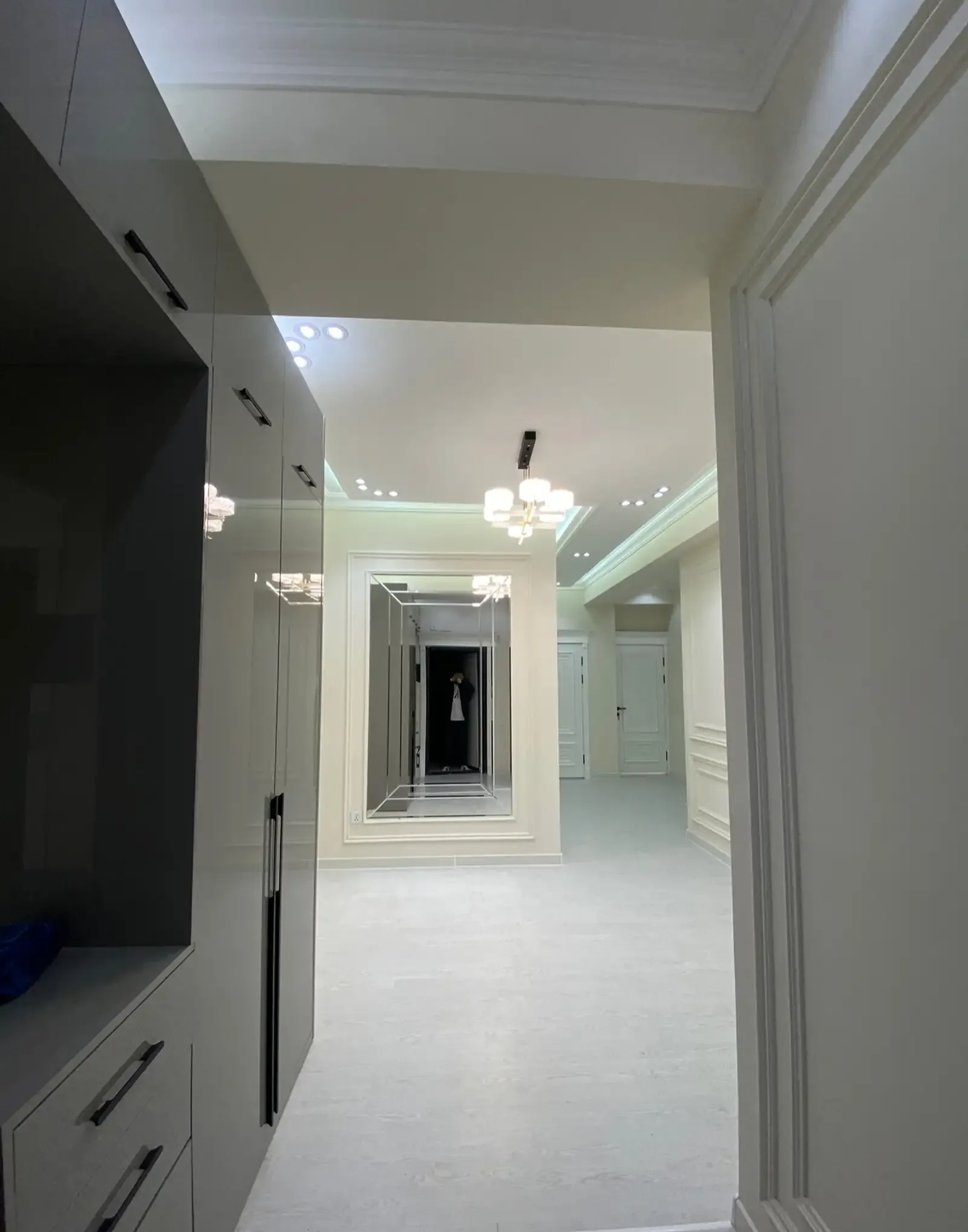 2-комн. квартира, 13 этаж, 85 м², н.Сино 82 мкр