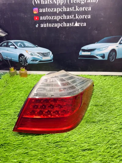 Задняя стоп фара Hyundai Genesis
