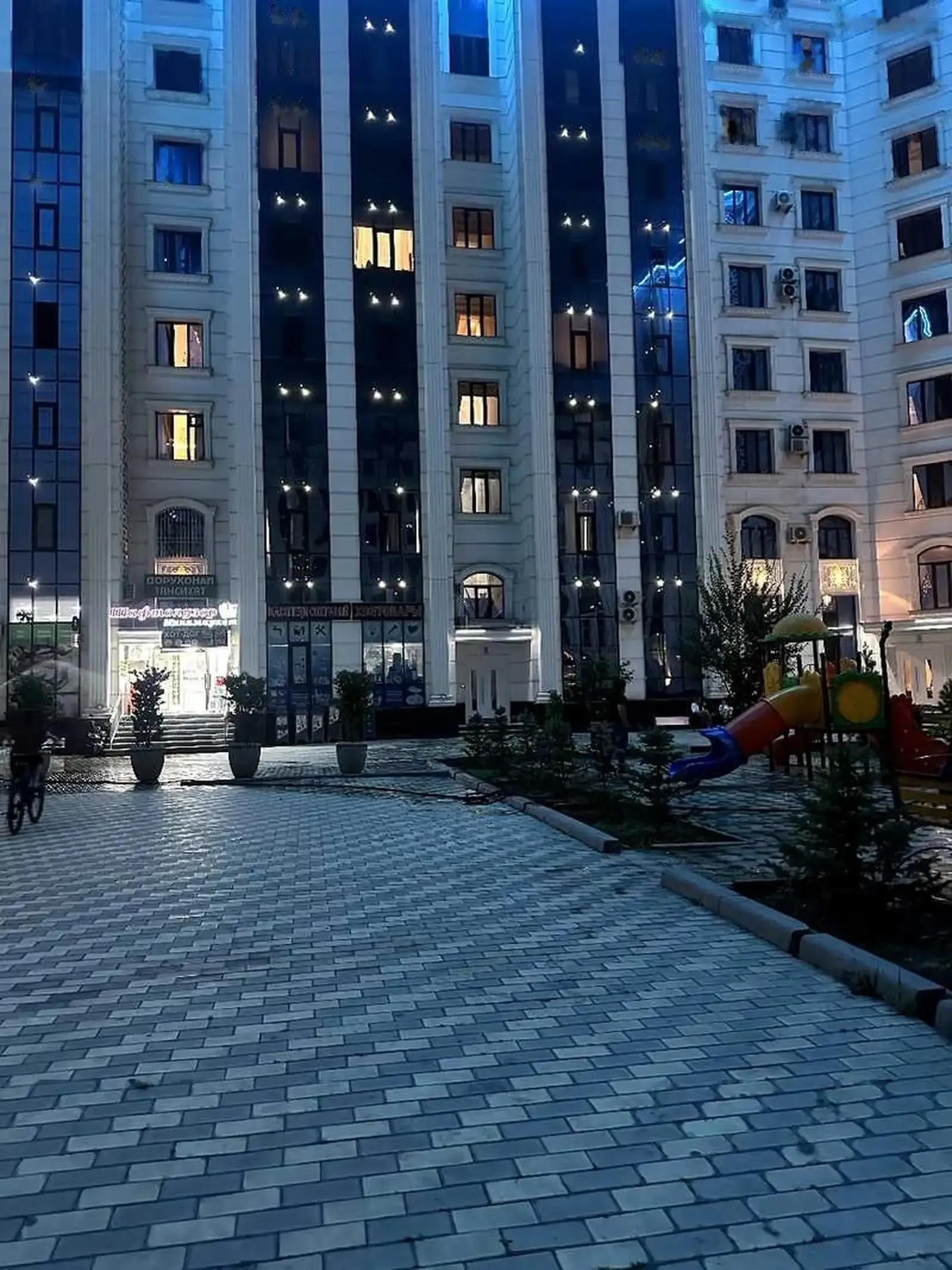 3-комн. квартира, 2 этаж, 123м², Сафо, Пединистут, И.Сомони