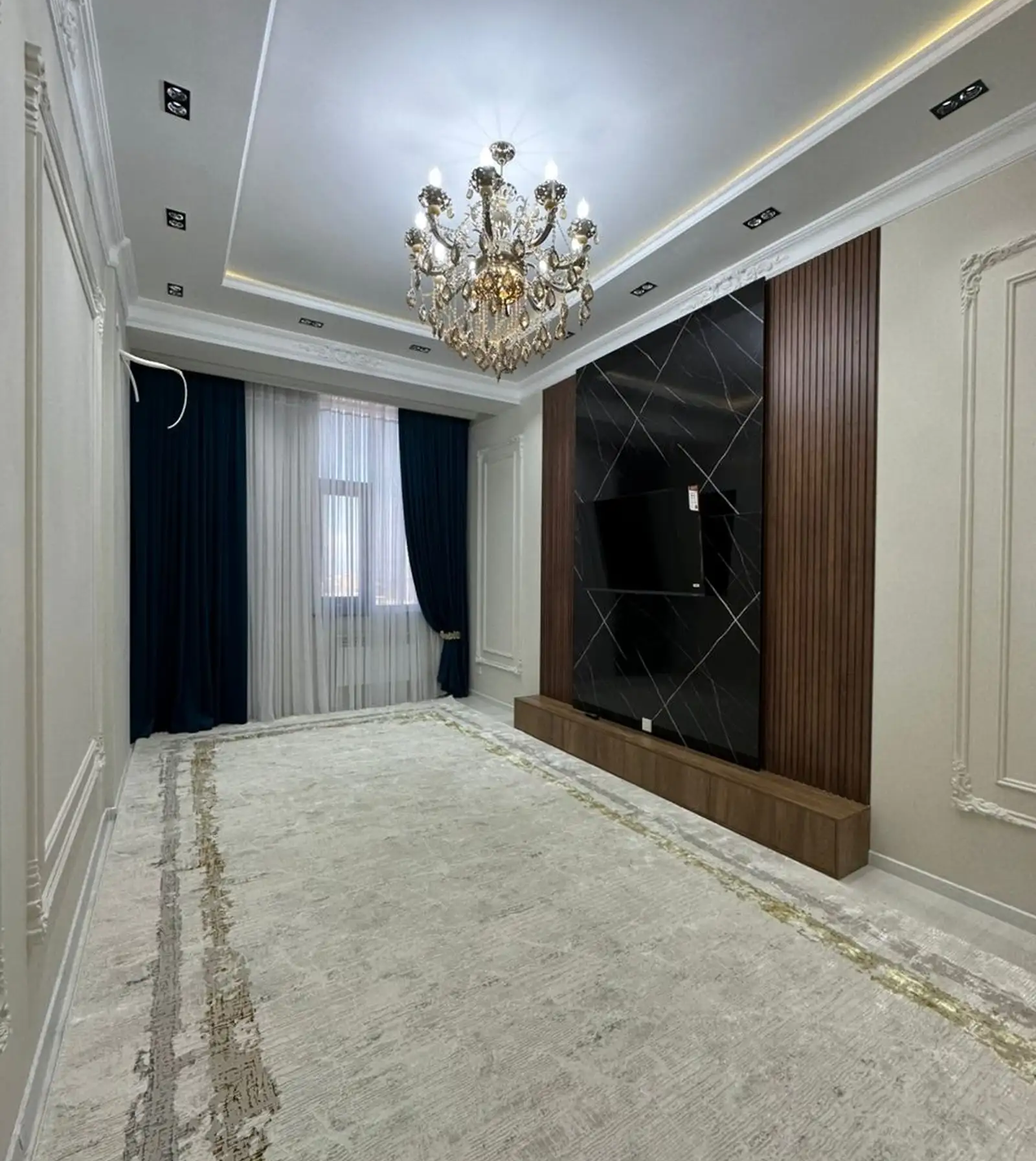 2-комн. квартира, 15 этаж, 75м², Шохмансур Садбарг бари гостиница Точикистон