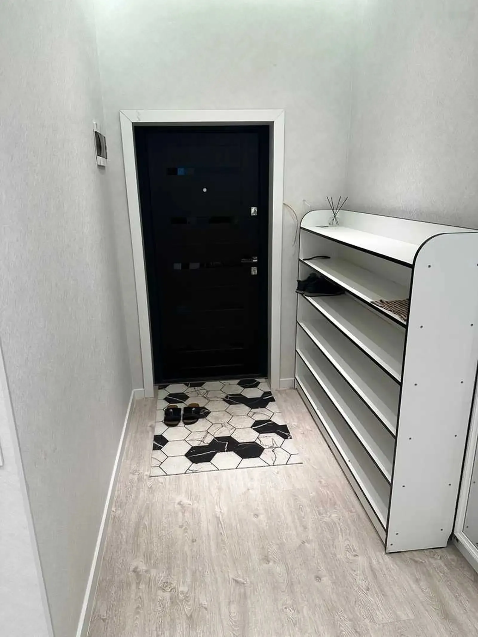 2-комн. квартира, 9 этаж, 80м², Шохмансур (дом Ватан)