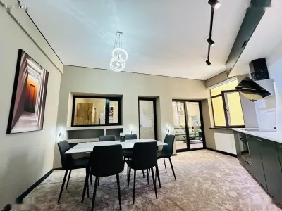2-комн. квартира, 5 этаж, 62 м², сино