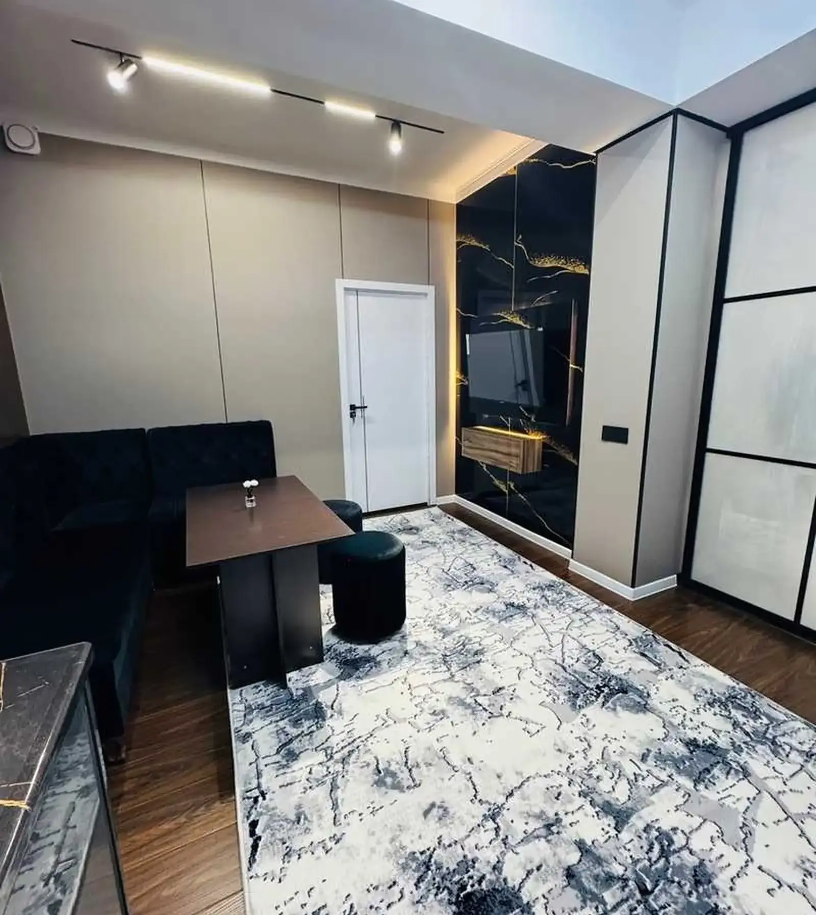 3-комн. квартира, 10 этаж, 92 м², И Сомони дом печать Пайкар