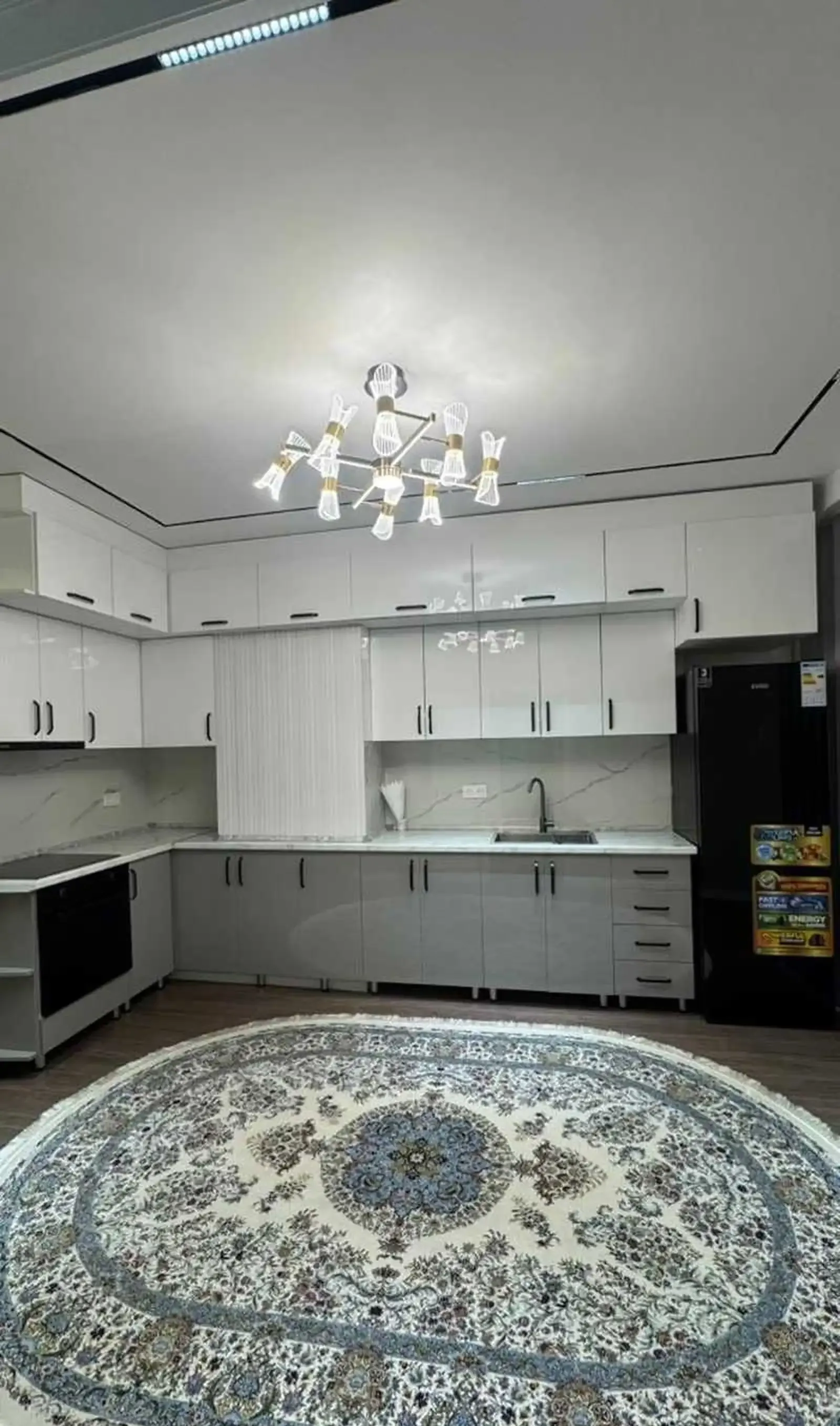3-комн. квартира, 14 этаж, 94м², Мардон