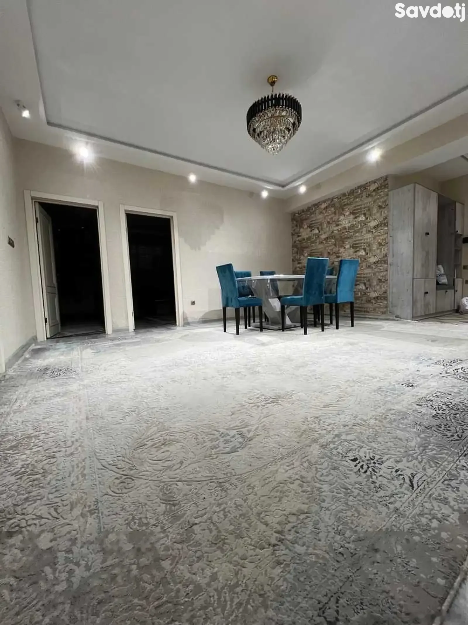 4-комн. квартира, 3 этаж, 133м², Овир, бари меҳмонхонаи Руми