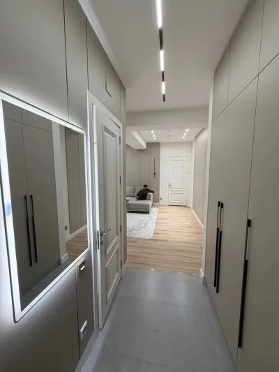3-комн. квартира, 2 этаж, 150м², сино -